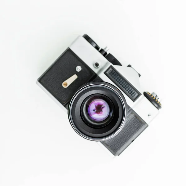 Vintage camera op wit — Stockfoto