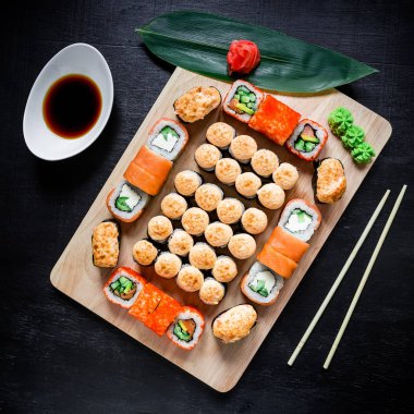 Lezzetli sushi seti