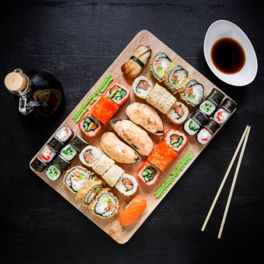 Lezzetli sushi seti