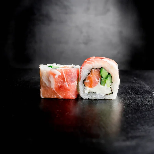 Lahodné sushi rolky — Stock fotografie