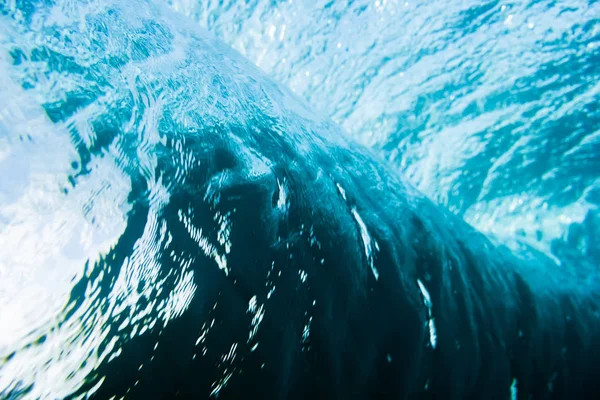 Stänk av stora havet våg — Stockfoto
