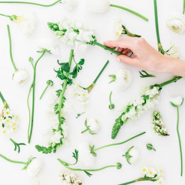 el çiçeklerle dekorasyon