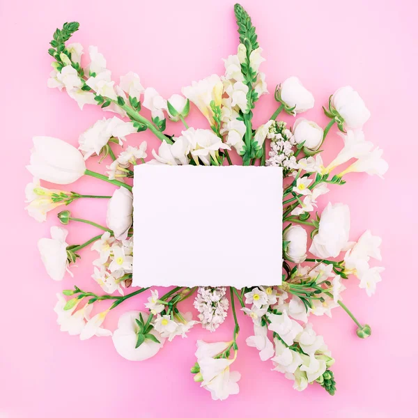 Aanbesteding bloemen met frame voor tekst — Stockfoto