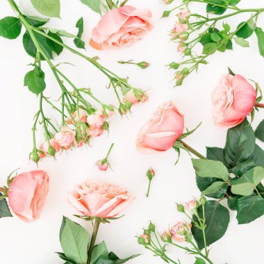 beyaz üzerine pembe güller