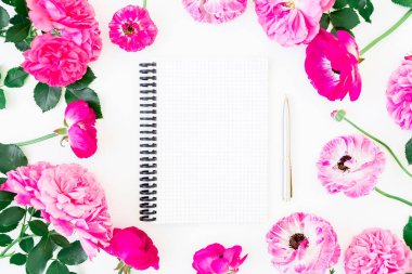 pembe güller ve not defteri 