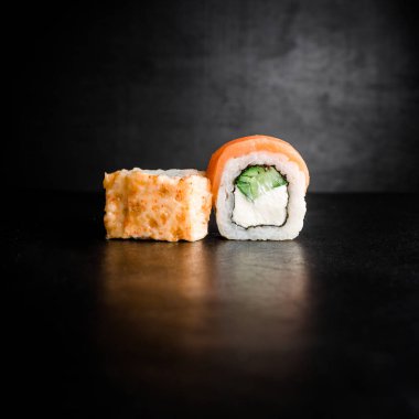 lezzetli suşi rulo 
