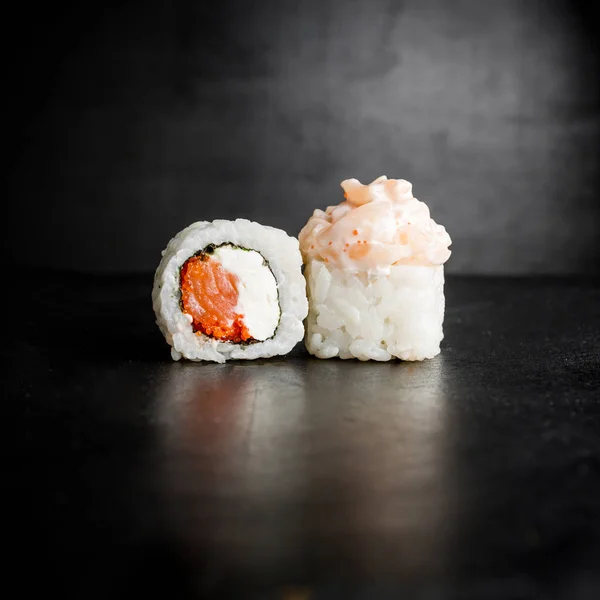 Delicious sushi rolls — Stock Photo, Image