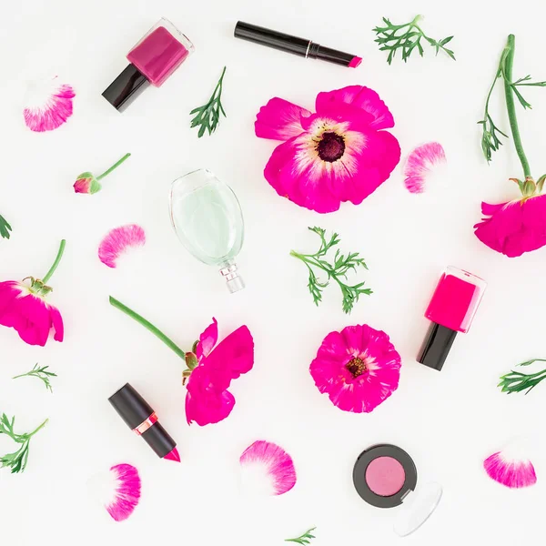 꽃과 화장품: 립스틱, 그림자 — 스톡 사진