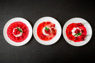 Tatlı reçel çilek ile