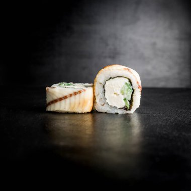 lezzetli suşi rulo 