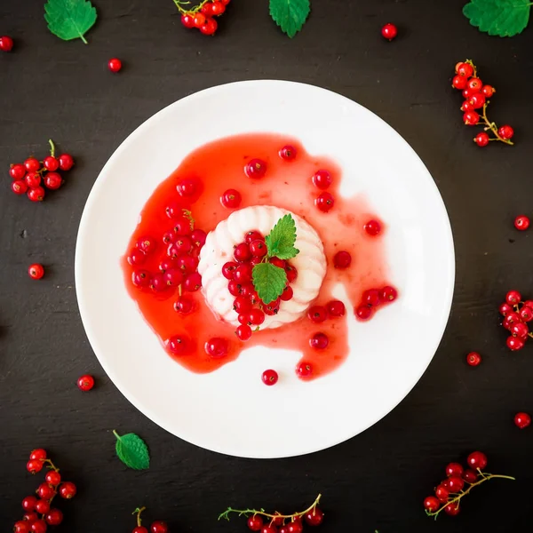 Tatlı jöle çilek ile