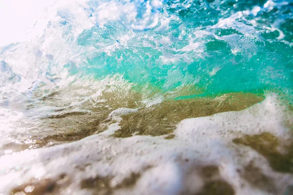 Splashing big sea wave — Stock Photo, Image