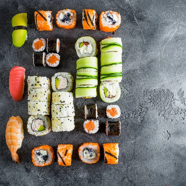 Delicious sushi rolls — Stock Photo, Image