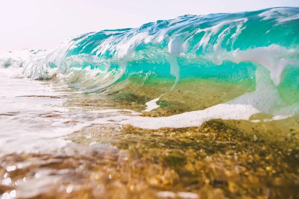 Splashing big sea wave — Stock Photo, Image