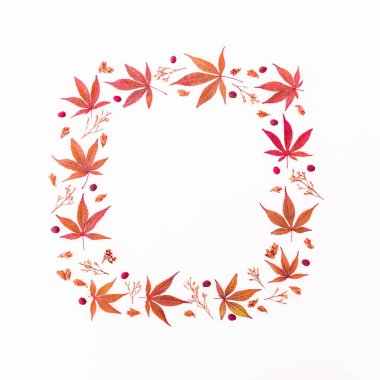 Yaprak çiçek desenli 