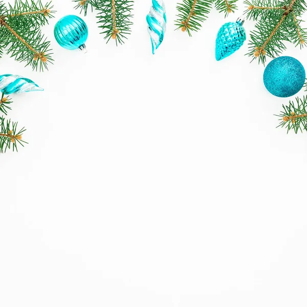 Ramas y bolas de Navidad —  Fotos de Stock
