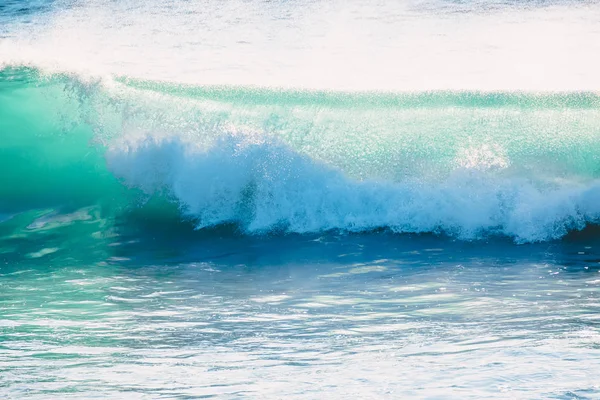 Grande Quebra Oceano Onda Azul — Fotografia de Stock