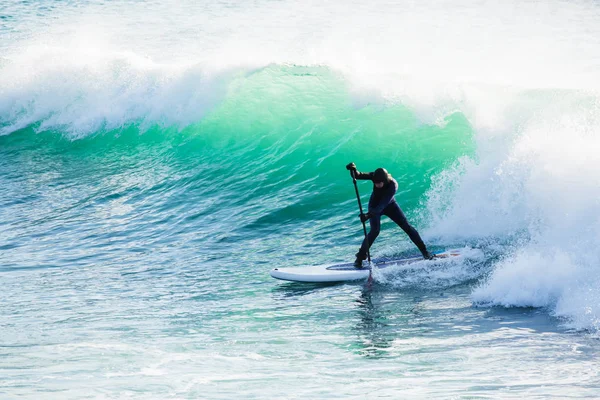 Surfista Stand Paddle Board Onda Azul Surf Inverno Oceano — Fotografia de Stock