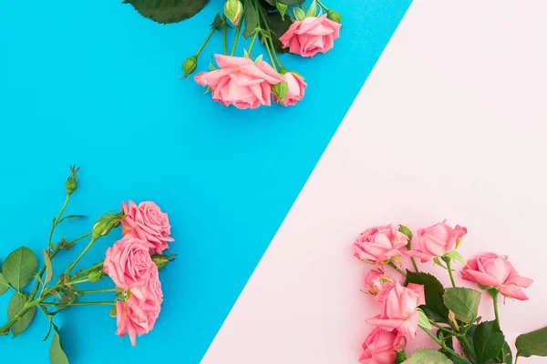 Composición Floral Con Flores Rosadas Piso Tendido Vista Superior — Foto de Stock