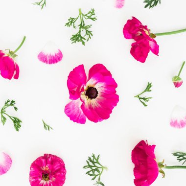 Pembe çiçekler ile çiçek kompozisyon. Düz yatıyordu, en iyi görünümü.