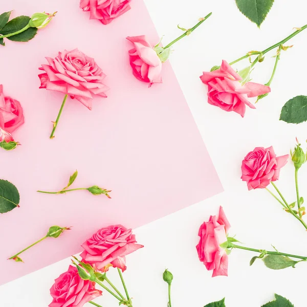 Fondo Rosa Blanco Con Rosas Acostado Vista Superior — Foto de Stock