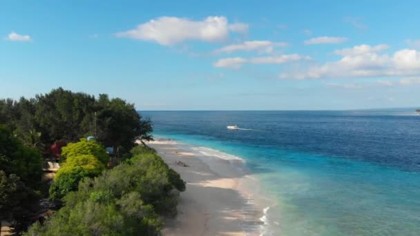Tropisch Strand Met Zand Blauwe Oceaan Luchtfoto Paradijs Eiland — Stockvideo