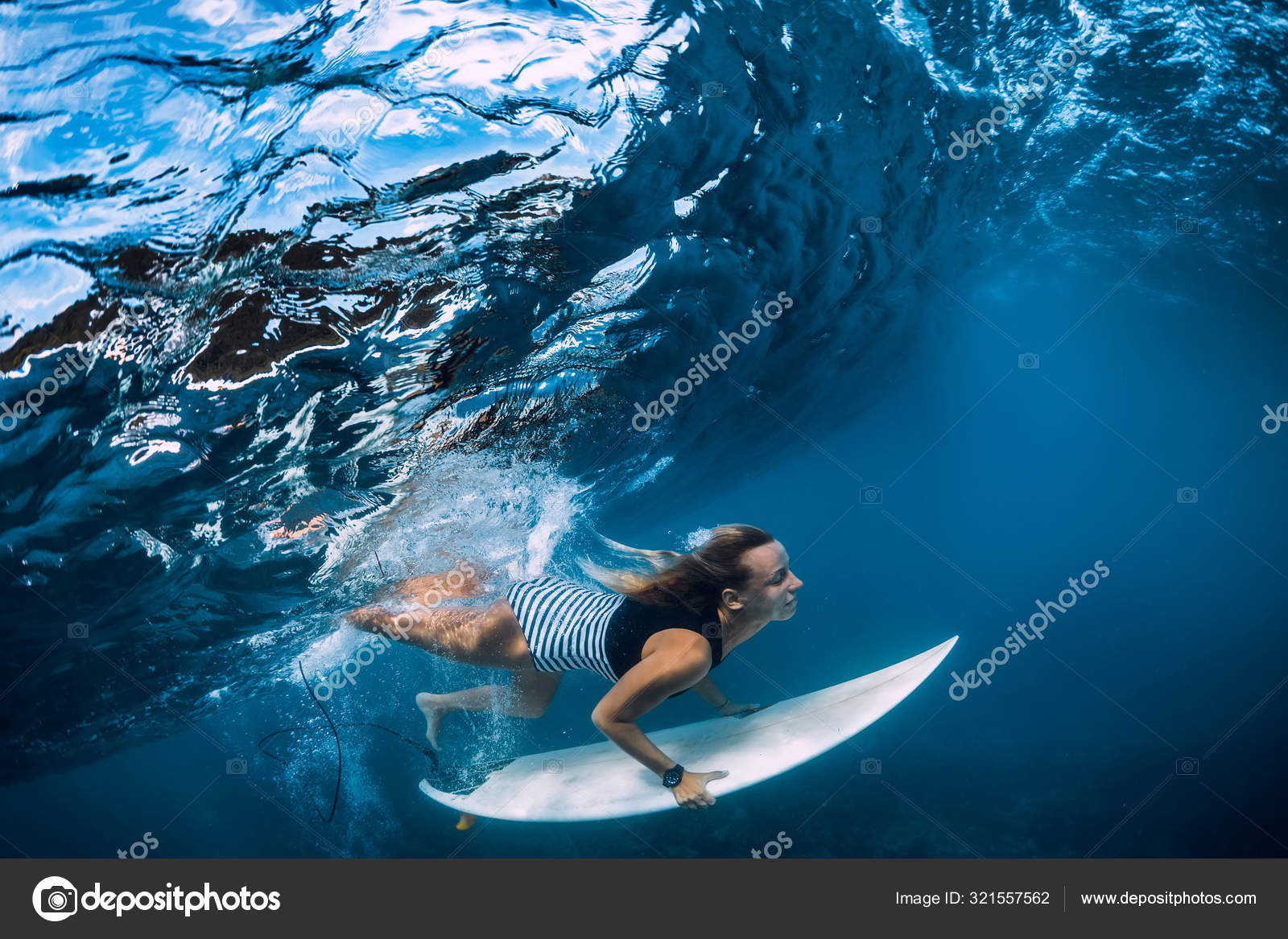 Surfer Make Duck Dive Underwater Surfgirl Dive Under Wave Surfer Make Duck Dive Underwater Surfgirl Dive Under Wave