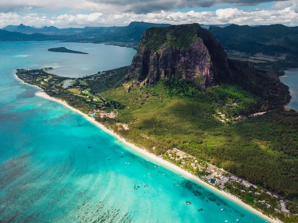 Vue aérienne du panorama île Maurice et du Morne Brabant mo — Photo