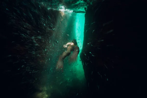 November 2019 Bali Indonesia Women Posing Underwater Transparent River Waterfall — Stock Photo, Image