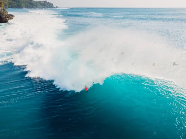 Luchtfoto Van Surfen Vatgolven Blauwe Golven Surfers Oceaan — Stockfoto