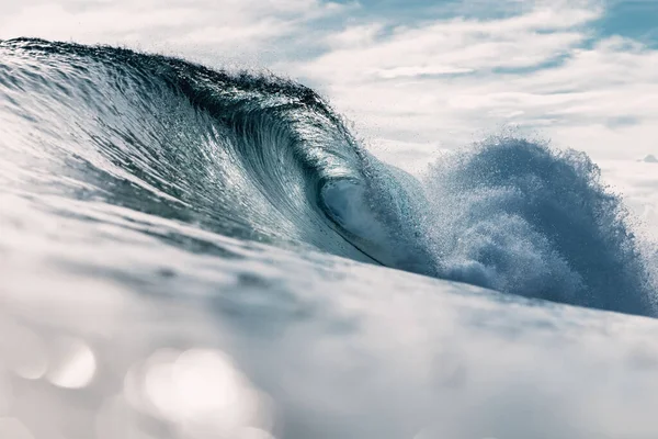 Perfekt Tunna Våg Havet Bryta Våg Med Solljus — Stockfoto