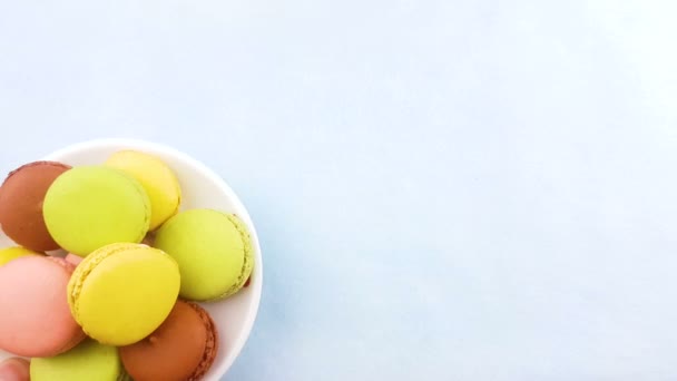 Macarons Macarons Sur Surface Bleu Pastel Gros Plan — Video