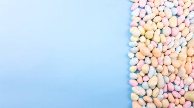 Tatlı pastel şeker mavi yüzeyi. Makroyu kapat.