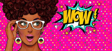 Pop Art Kız bardaklarda. Sürpriz kız. Reklam afişi. Parti Davetiyesi. Hollywood, seksi kız. Hayran kadın. Satılık, wow, yüz, merak, yağma, dedikodu, bak, sanat, gençlik, flört, güzel, neşeli, konuşmak