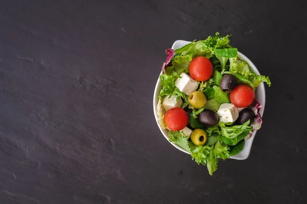 Salata vejetaryen yemek olduğunu — Stok fotoğraf