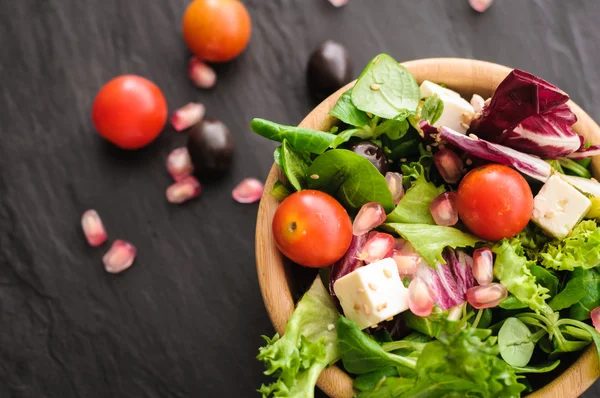 Nourriture végétarienne est salade — Photo