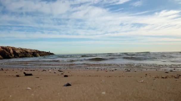 Вид на спокойное море — стоковое видео