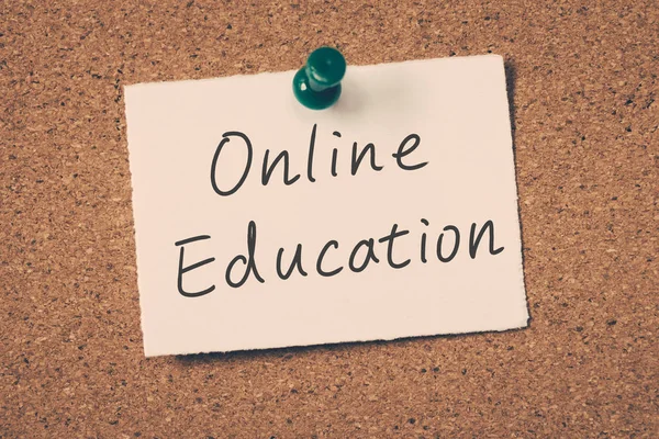オンライン教育の概念 — ストック写真
