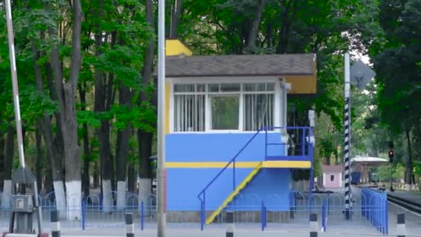 Full Video Horizontalpanorama Checkpoint Der Kindereisenbahn — Stockvideo