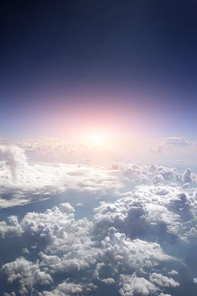 Wolken mit Sonnenstrahl Hintergrund — Stockfoto