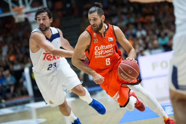 Liga Endesa - Βαλένθια καλάθι vs Ρεάλ Μαδρίτης — Φωτογραφία Αρχείου