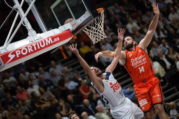 Liga Endesa - Βαλένθια καλάθι vs Ρεάλ Μαδρίτης — Φωτογραφία Αρχείου