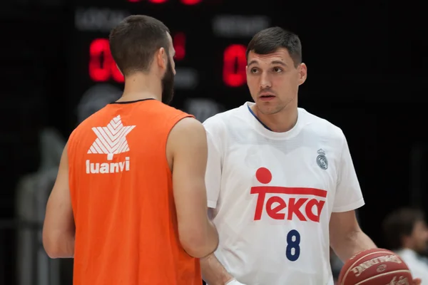 Liga Endesa - Valencia Sepeti vs Real Madrid — Stok fotoğraf