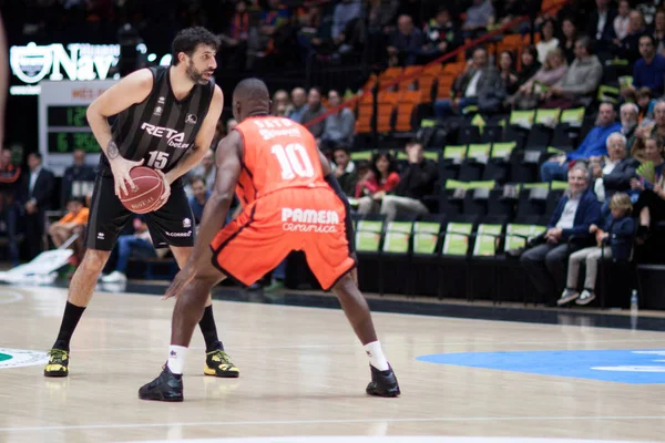 Valencia Basket a Bilbao košík — Stock fotografie