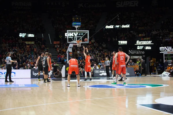 Valencia Basket a Bilbao košík — Stock fotografie