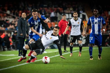 Valencia, İspanya - 17 Ocak 2018: Valencia Cf ve Alaves Stadyumu'nda Mestalla üzerinde Ocak 17, valencia arasında (L) Dieguez, Pereira İspanya Kral Kupası sırasında eşleme