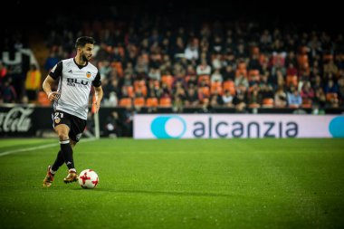 Valencia, İspanya - 17 Ocak 2018: Martin Montoya sırasında İspanya Kral Kupası maç Valencia Cf ve Alaves Stadyumu'nda Mestalla üzerinde Ocak 17, valencia arasında