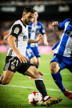 Valencia, İspanya - 17 Ocak 2018: Martin Montoya sırasında İspanya Kral Kupası maç Valencia Cf ve Alaves Stadyumu'nda Mestalla üzerinde Ocak 17, valencia arasında