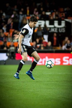 Valencia, İspanya - 8 Nisan: Carlos Soler sırasında İspanyol La Liga maç Valencia Cf ve Rcd Espanyol Mestalla Stadı nda arasında 8 Nisan 2018 Valencia, İspanya