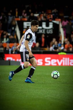 Valencia, İspanya - 8 Nisan: Carlos Soler sırasında İspanyol La Liga maç Valencia Cf ve Rcd Espanyol Mestalla Stadı nda arasında 8 Nisan 2018 Valencia, İspanya